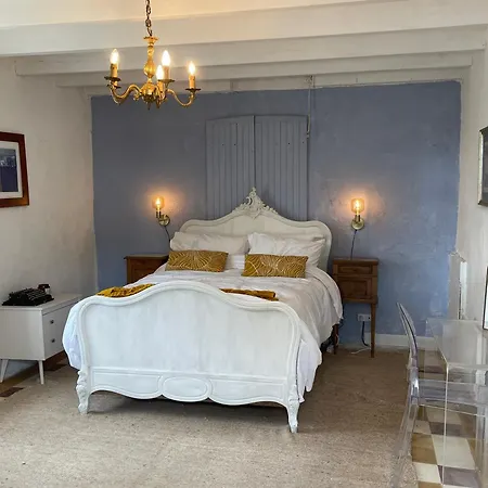 Beautiful One Bedroom Near Jonzac Tatil Evi