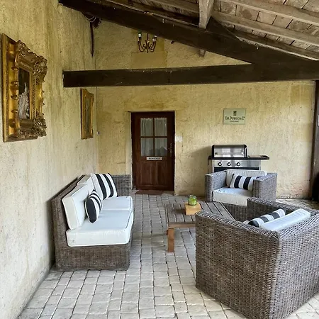 Tatil Evi Beautiful One Bedroom Near Jonzac *